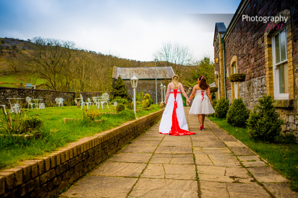 Craig Y Nos, South Wales Wedding (32)