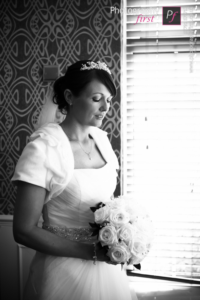 Llanelli Wedding Photographer (25)