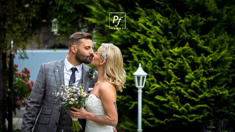 Wedding Photographer Craig Y Nos (31)