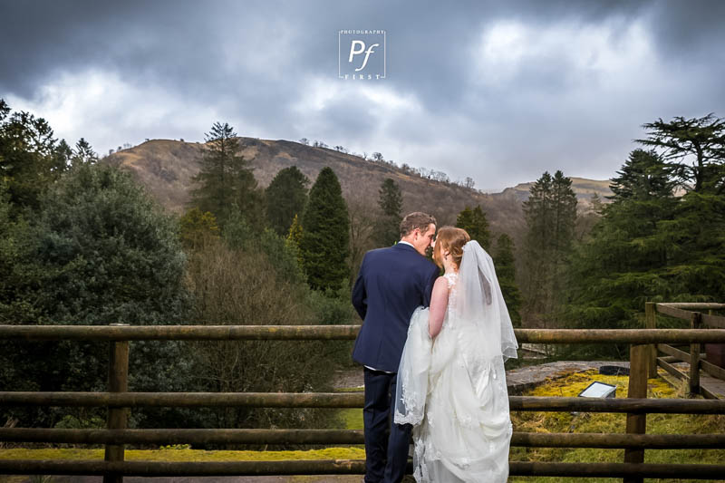 Wedding Photographer Craig Y Nos (18)